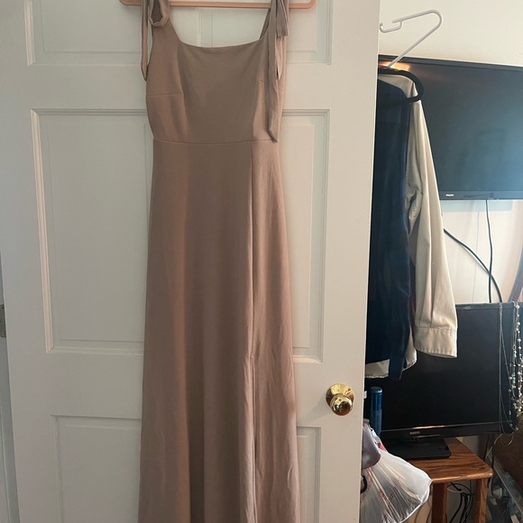 Beautiful bridesmaid/ prom dress in the color “Taupe”. The brand is Birdy Grey! - Picture 2 of 5